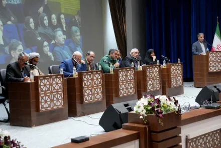 برگزاری نشست صمیمی کارکنان دانشگاه با رئیس و معاونین دانشگاه، جمعی از مسئولین استان و نمایندگان مجلس