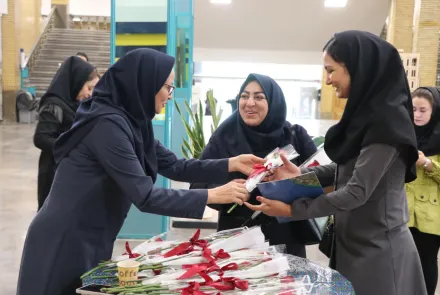آیین گرامیداشت روز ماما
