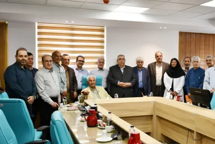 نشست صمیمی رئیس دانشگاه با جمعی از اساتید گروه جراحی مرکز آموزشی درمانی الزهرا (س)