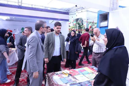 روایت دانشجویی از غرفه‌های نشریات در جشنواره تیتر ۱۴؛ از رسانه تا فرهنگ و هنر