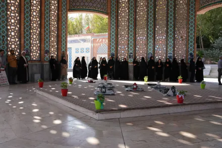 مراسم غبار روبی و عطر افشانی مزار مطهر شهدای گمنام دانشگاه