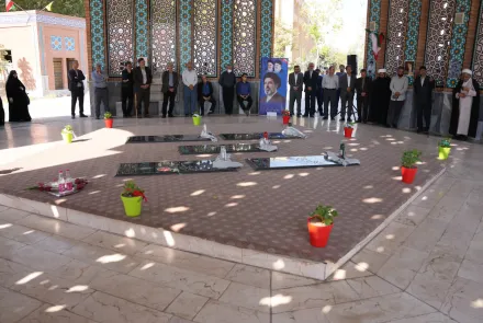 مراسم غبار روبی و عطر افشانی مزار مطهر شهدای گمنام دانشگاه