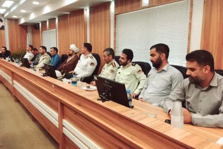 تقدیر از پرسنل نیروی انتظامی به مناسبت هفته نیروی انتظامی در واحدهای تابعه دانشگاه