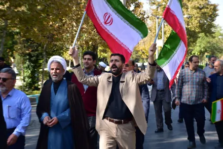 حضور پرشور دانشگاهیان در راهپیمایی ۱۳ آبان