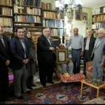 نشست صمیمی رئیس دانشگاه با استاد پیشکسوت دکتر سیاوش صحت