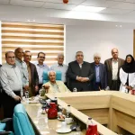 نشست صمیمی رئیس دانشگاه با جمعی از اساتید گروه جراحی مرکز آموزشی درمانی الزهرا (س)