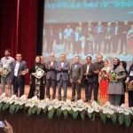 تقدیر از مراقب سلامت اصفهانی به عنوان نمونه کشوری در مراسم روز بهورز